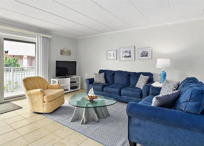 Holiday home 2 Bedroom 60th Street Oceanside Just Steps To The Beach! Ocean City