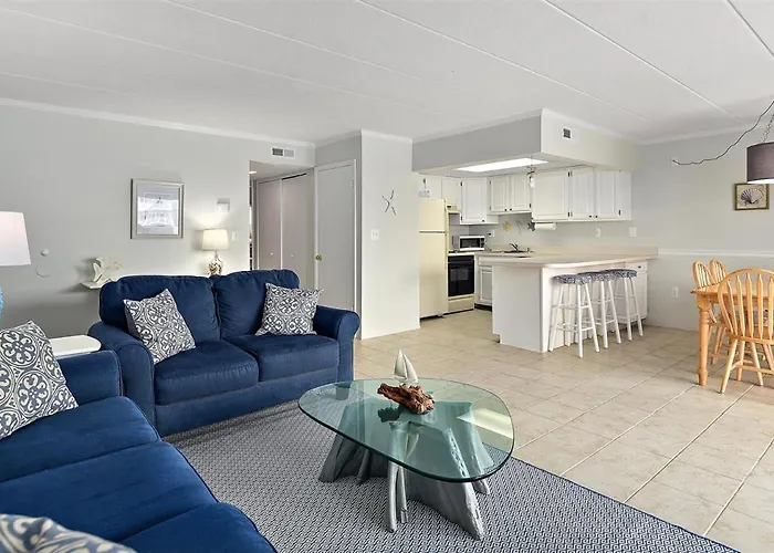 2 Bedroom 60th Street Oceanside Just Steps To The Beach! *